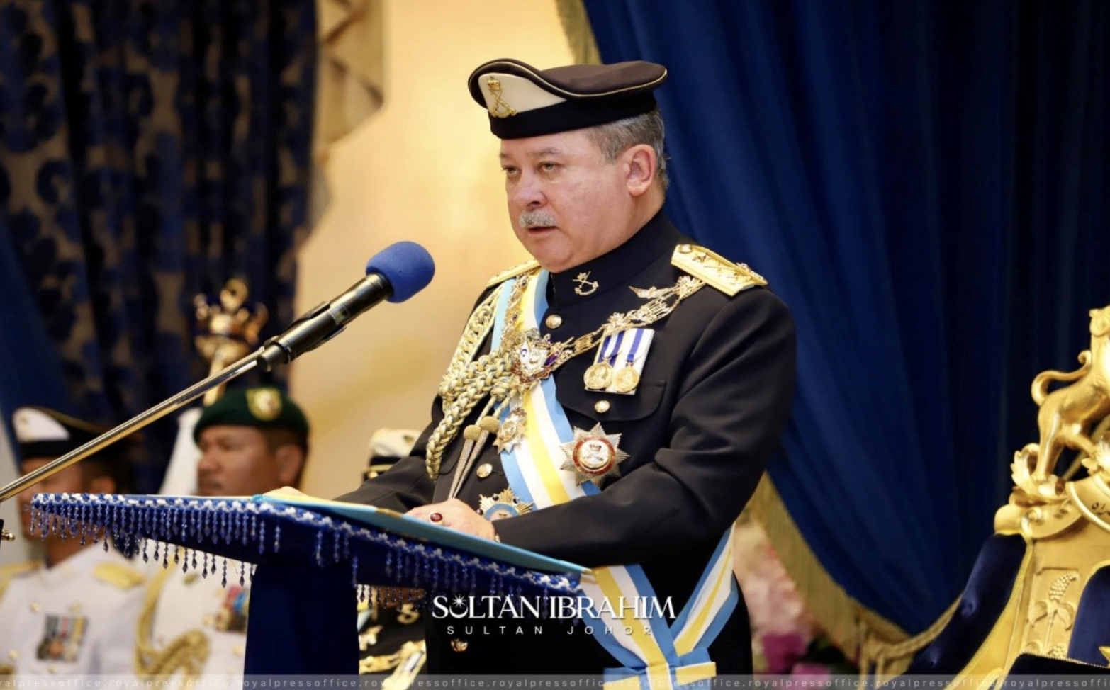 Johor Sultan Expresses Disappointment Over Power Struggle 马中透视 Mci